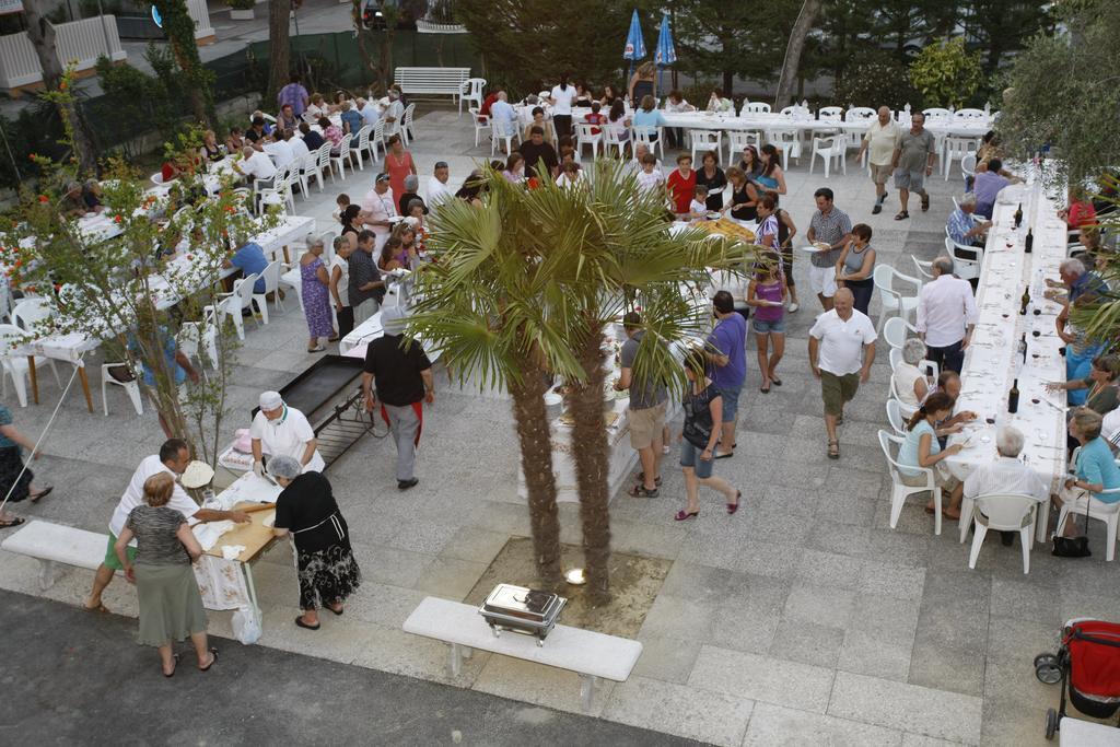 רימיני Hotel Vannini מראה חיצוני תמונה